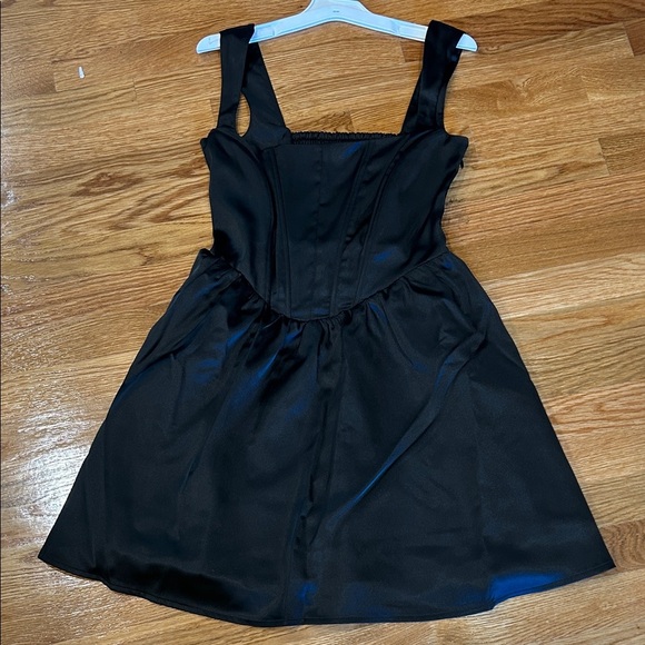 Black satin fit and flare boned bodice mini dress small new with tags - Picture 1 of 7